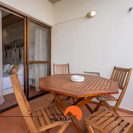 #212 Magna 106b By Holidays Apartament